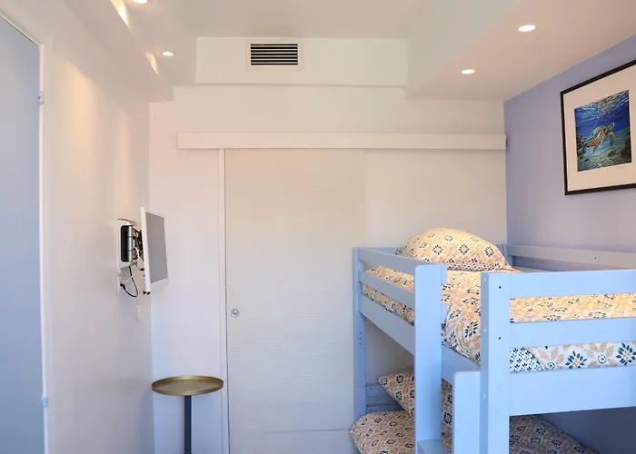 Apartament Croisette - Modern 2 Bdrs Location! *