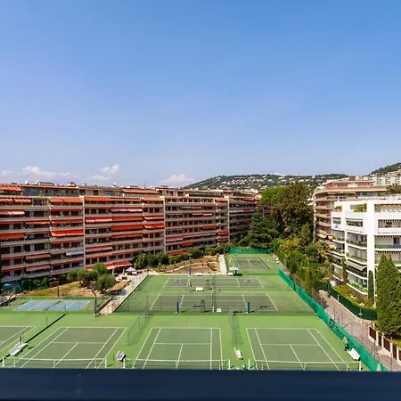 Croisette - Modern 2 Bdrs Location! Appartement Cannes