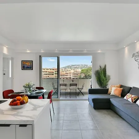 Croisette - Modern 2 Bdrs Location!