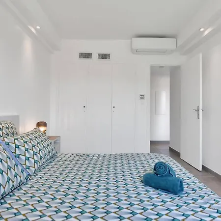Croisette - Modern 2 Bdrs Location!