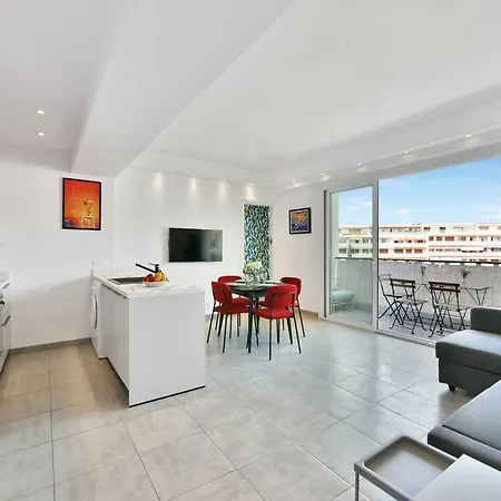 Apartment Croisette - Modern 2 Bdrs Location!