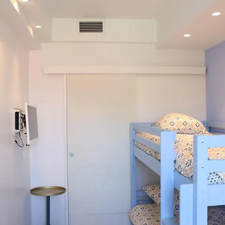 Apartment Croisette - Modern 2 Bdrs Location! *